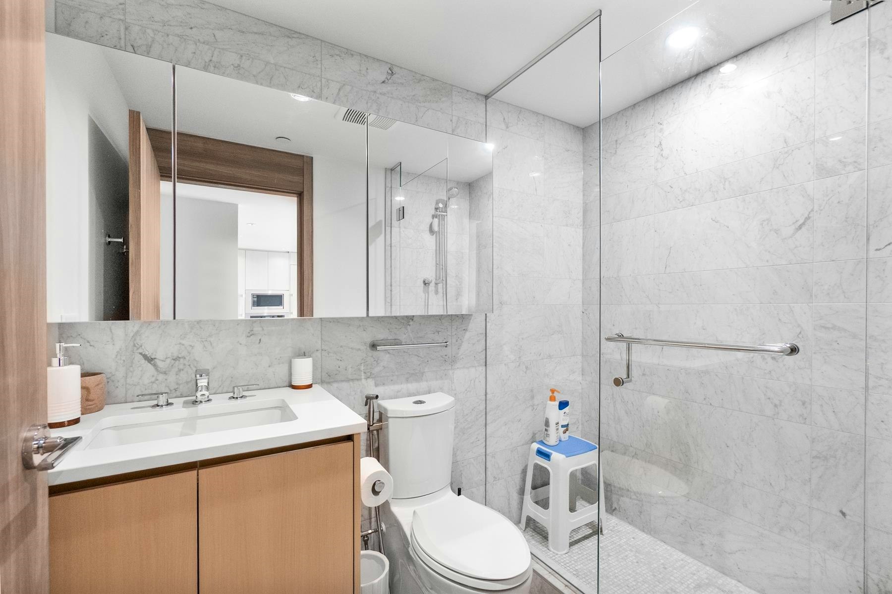 2720-89 Nelson Street, Vancouver, BC, V6Z 0E7 - 17