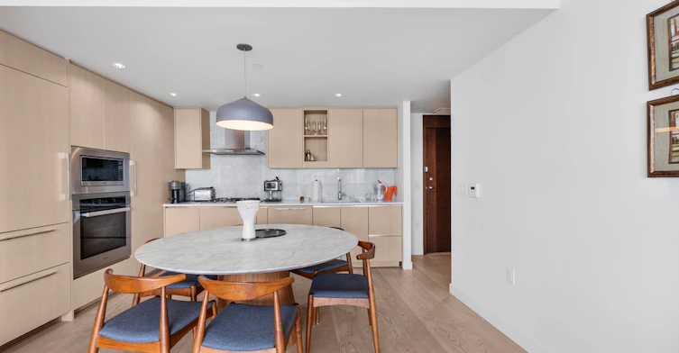 2720-89 Nelson Street, Vancouver, BC, V6Z 0E7 - 4