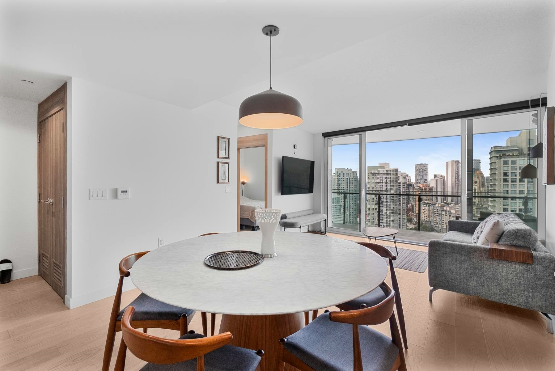 2720-89 Nelson Street, Vancouver, BC, V6Z 0E7 - 2