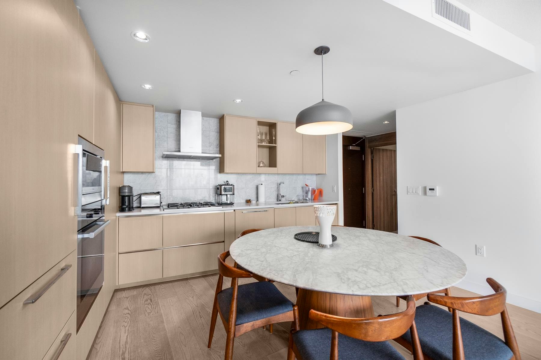2720-89 Nelson Street, Vancouver, BC, V6Z 0E7 - 6