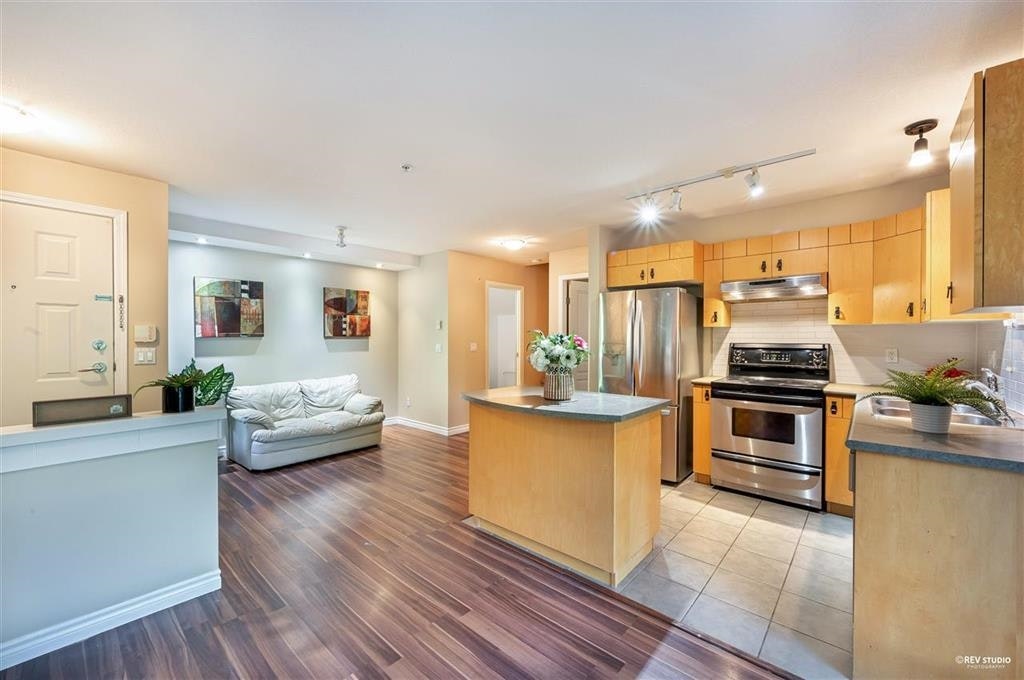17-7488 Southwynde Avenue, Burnaby, BC, V3N 5C6