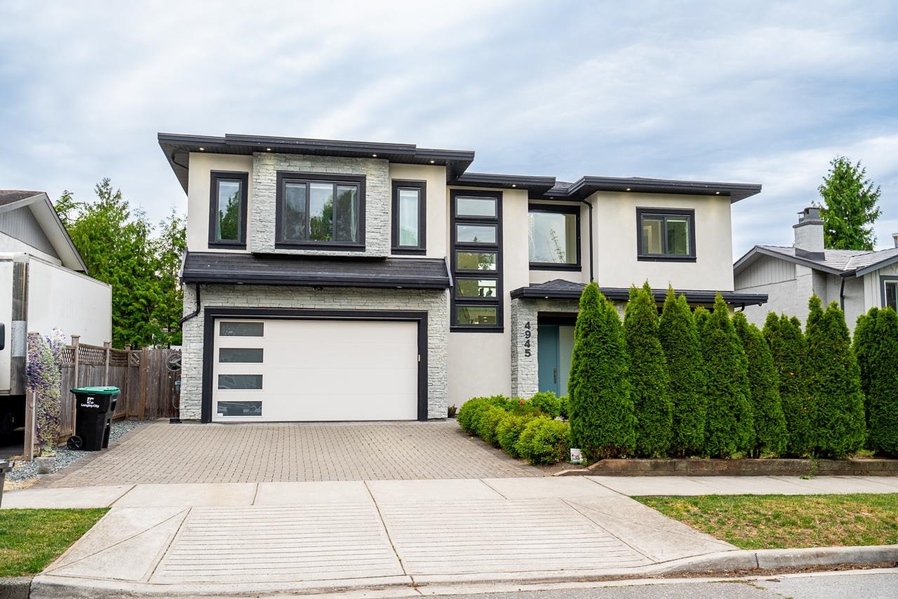 4945 205a Street, Langley, BC, V3A 2A8