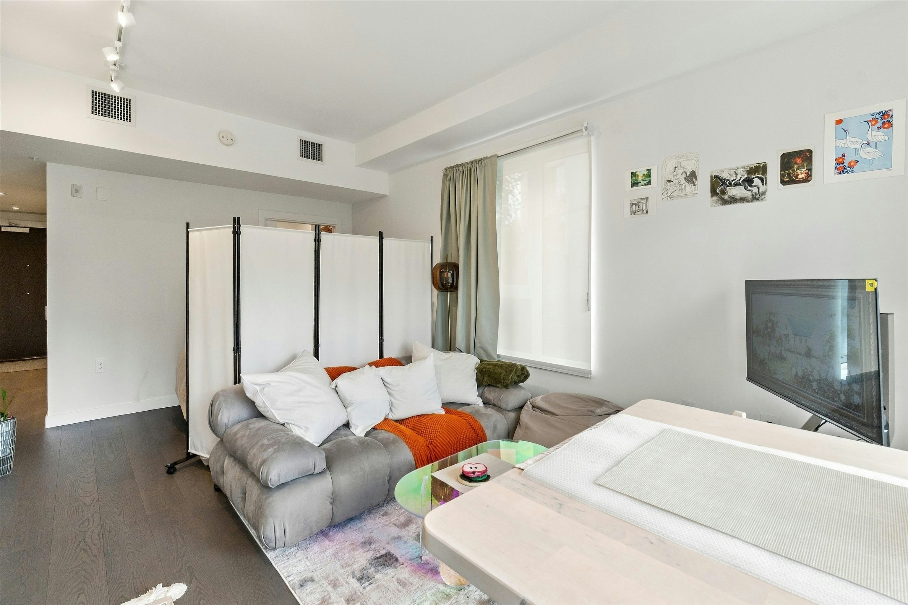 205-5168 Cambie Street - 5