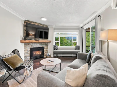324-4360 Lorimer Road - 2