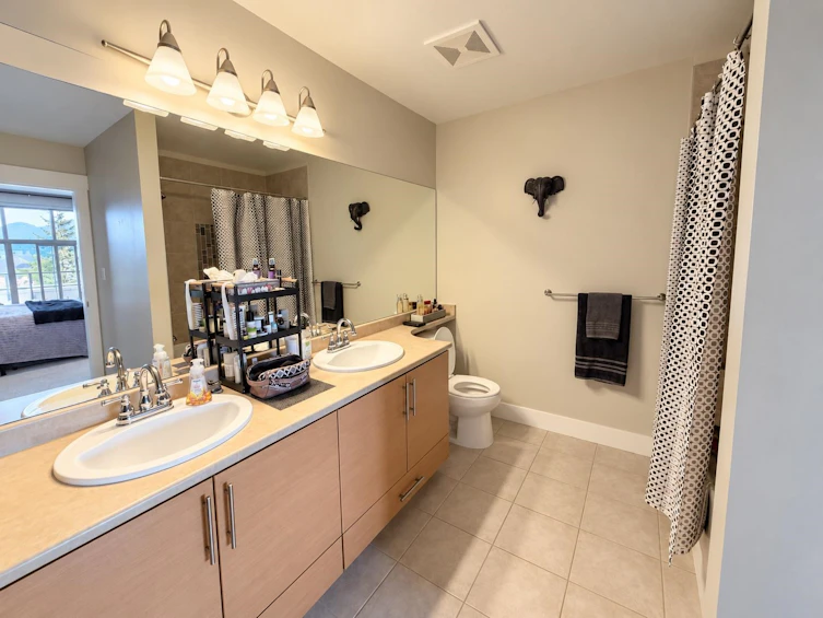 318-1211 Village Green Way, Squamish, BC, V8B 0R7 - 9