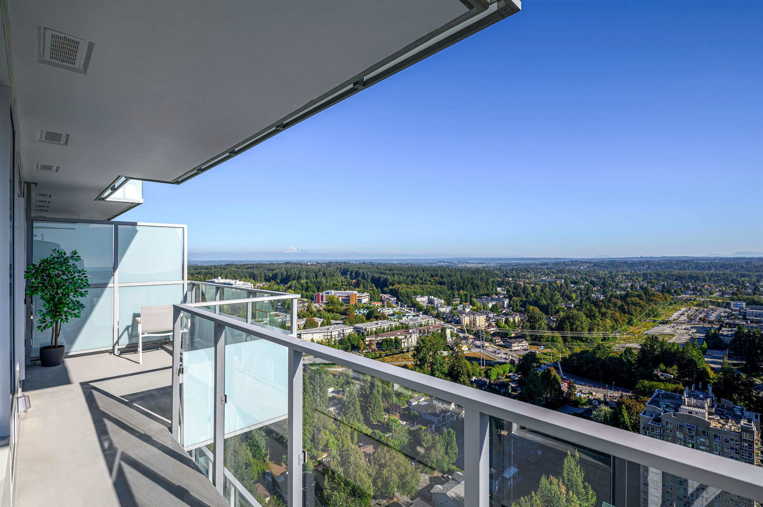 3405-13768 100 Avenue, Surrey, BC, V3T 0V2