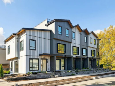 4811 Laurel Street - 2