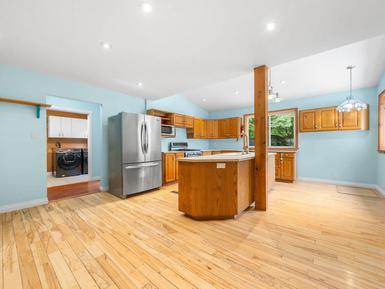 38260 Westway Avenue, Squamish, BC, V8B 0Y5 - 6