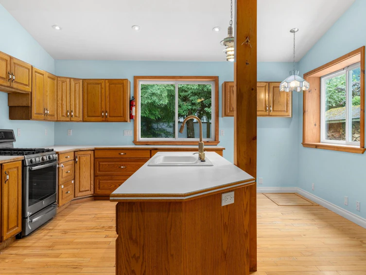 38260 Westway Avenue, Squamish, BC, V8B 0Y5 - 7
