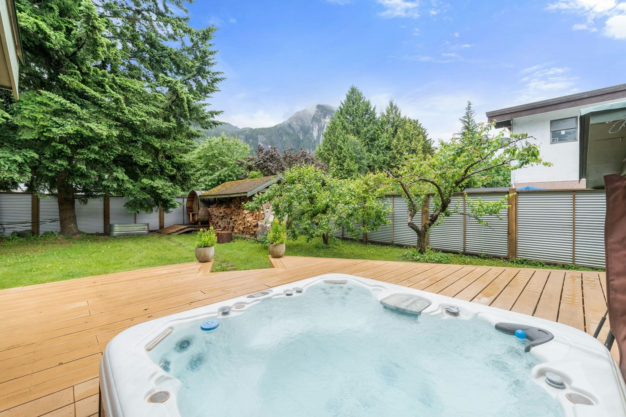 38260 Westway Avenue, Squamish, BC, V8B 0Y5 - 26