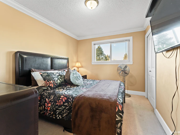 15796 95a Avenue, Surrey, BC, V4N 2L4 - 13