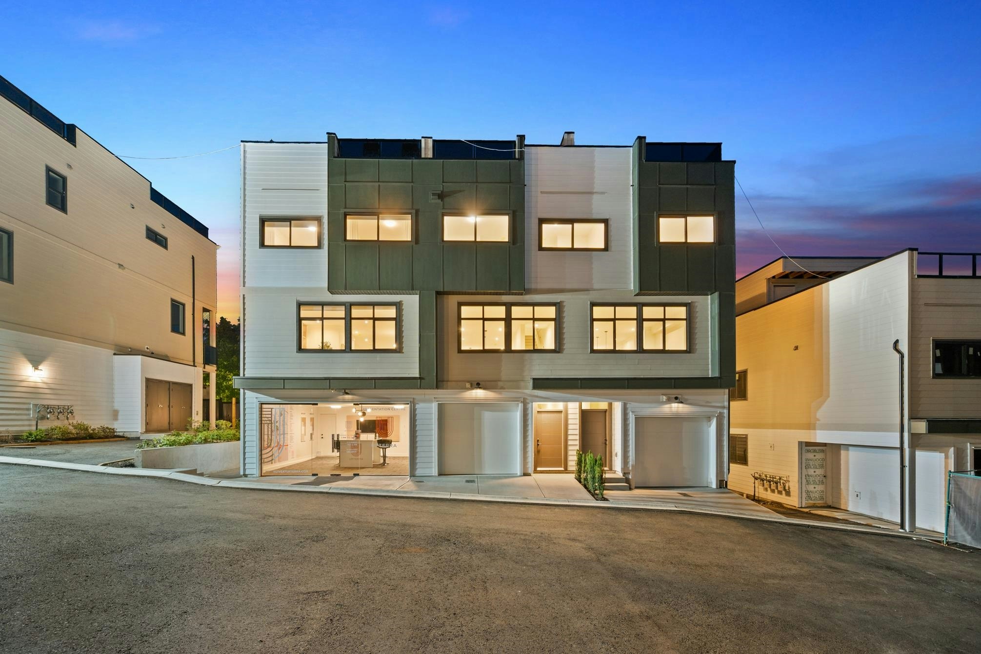 112-34588 Marshall Road - 2