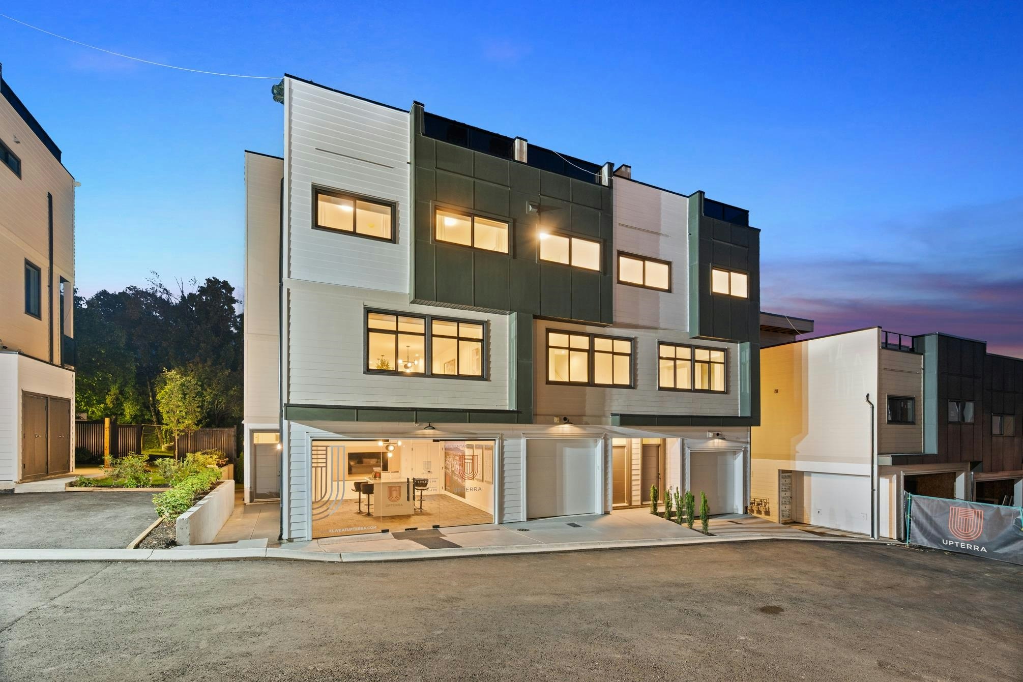 112-34588 Marshall Road - 3