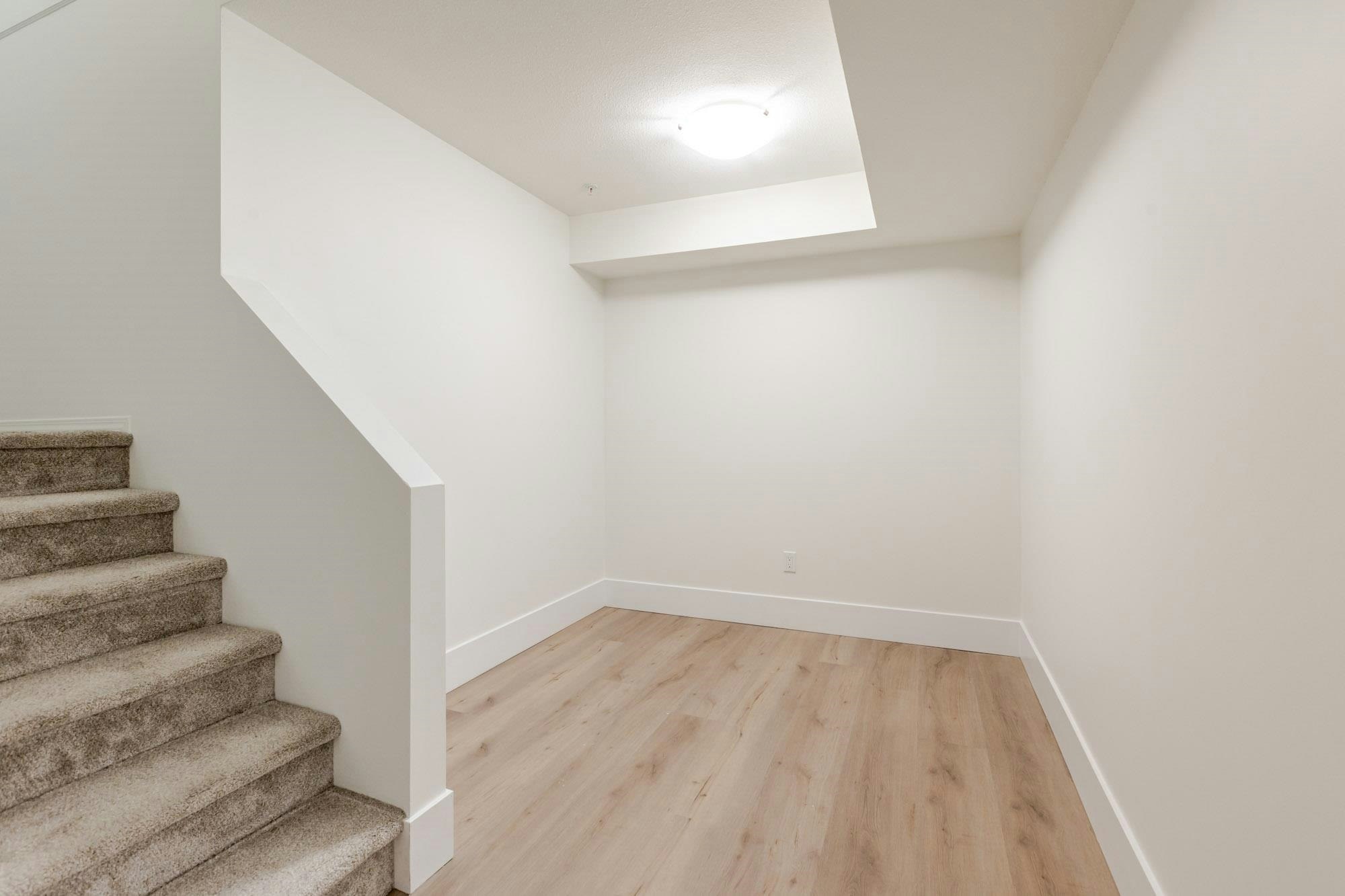 18589 55 Avenue, Surrey, BC, V3S 9E5 - 24