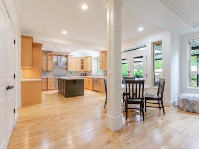 18589 55 Avenue - 5