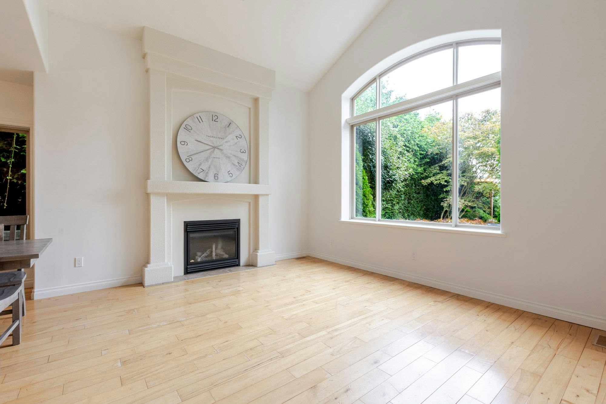 18589 55 Avenue - 4