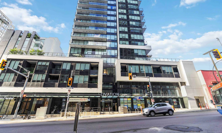 1307-823 Carnarvon Street