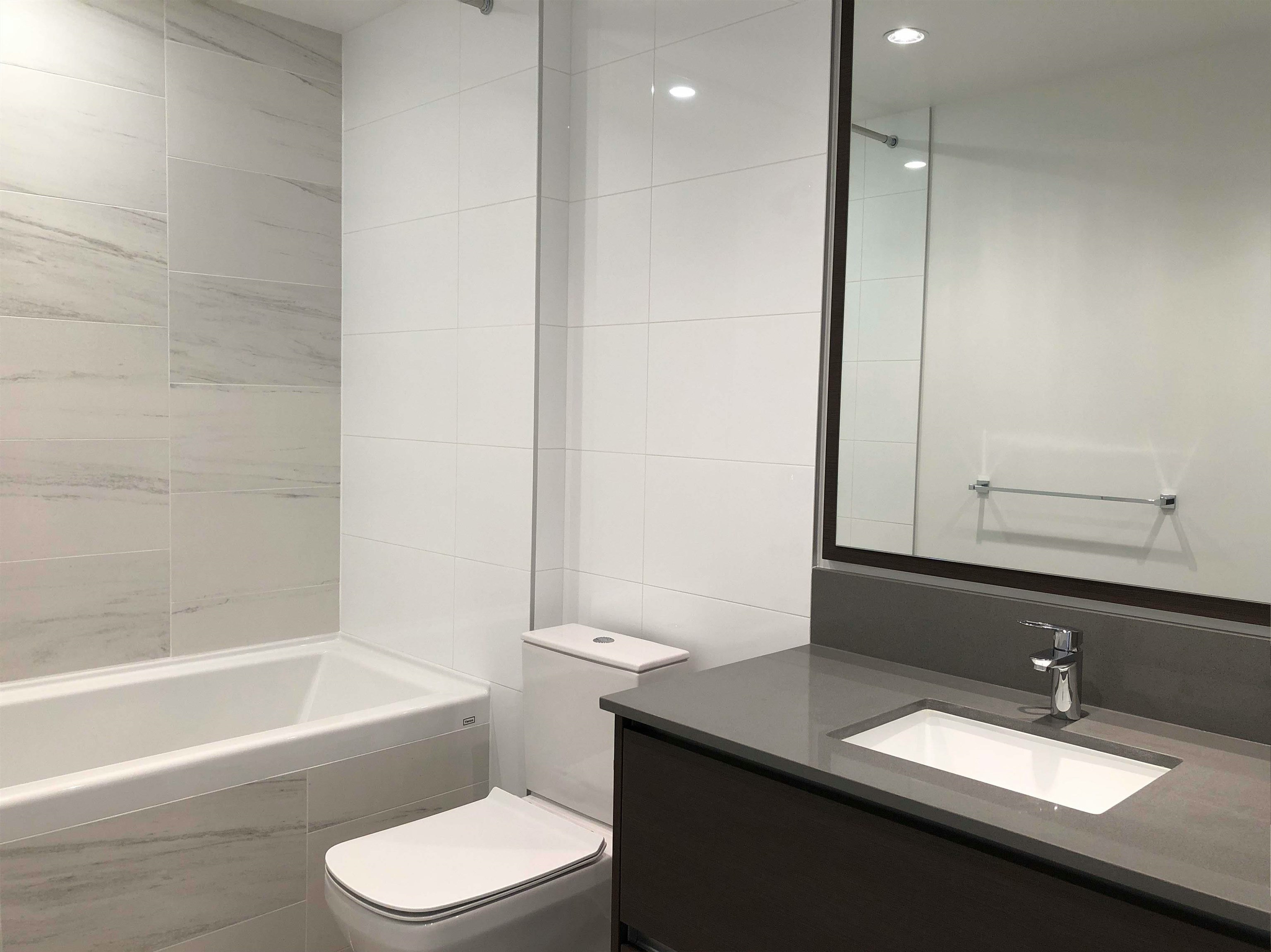 2203-4670 Assembly Way, Burnaby, BC, V5H 0H3 - 14