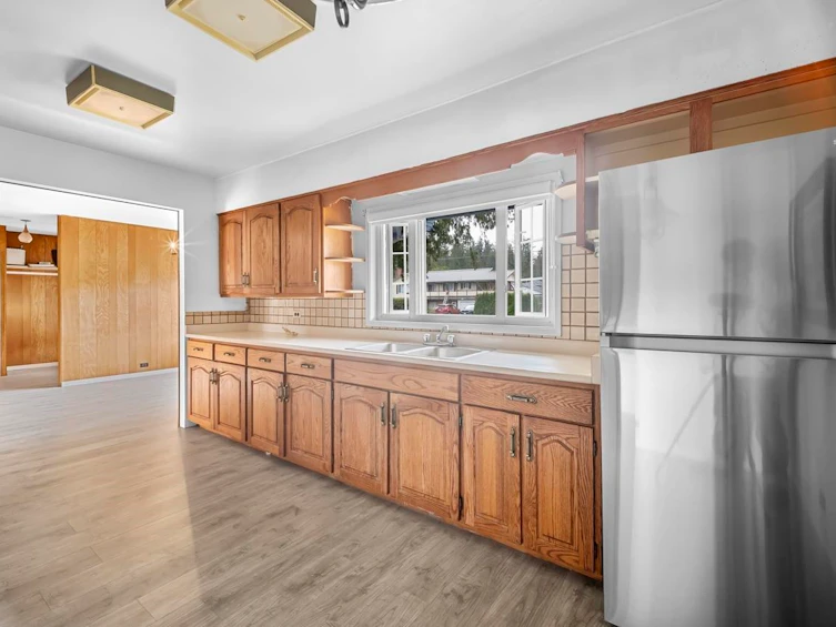 761 Cottonwood Avenue, Coquitlam, BC, V3J 2S8 - 8