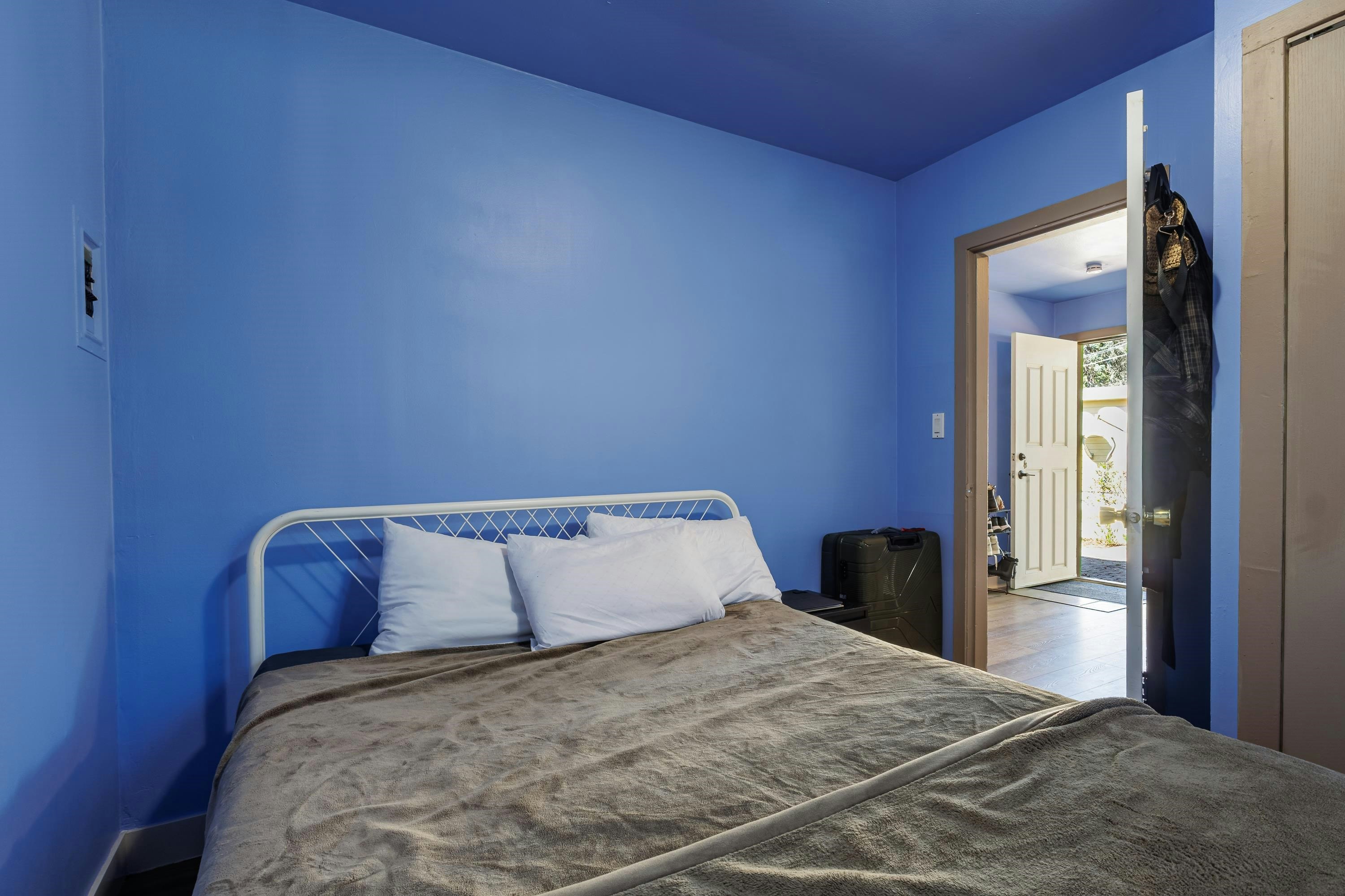 5675 Wharf Avenue, Sechelt, BC, V0N 3A0 - 7