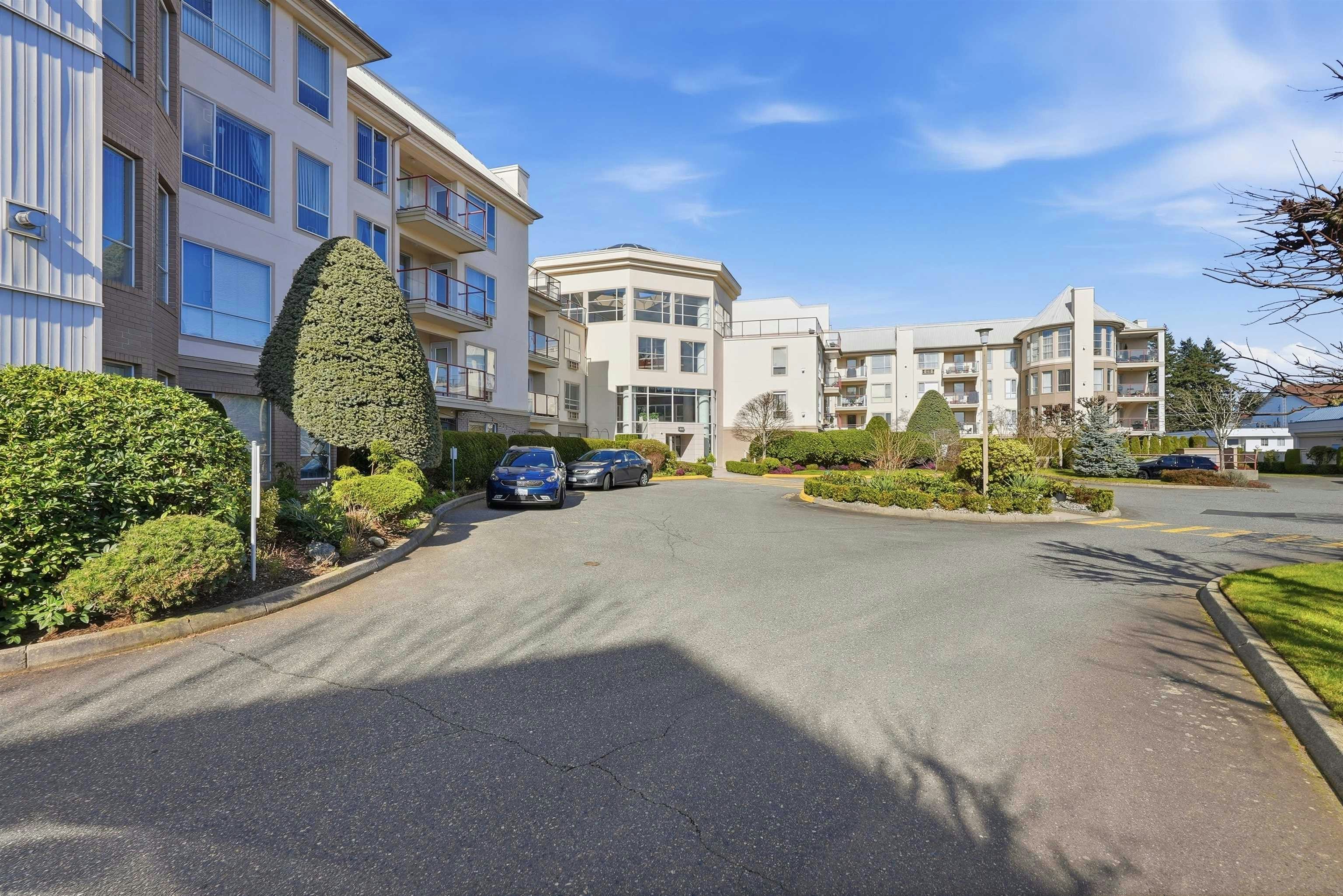 411-2626 Countess Street - 2