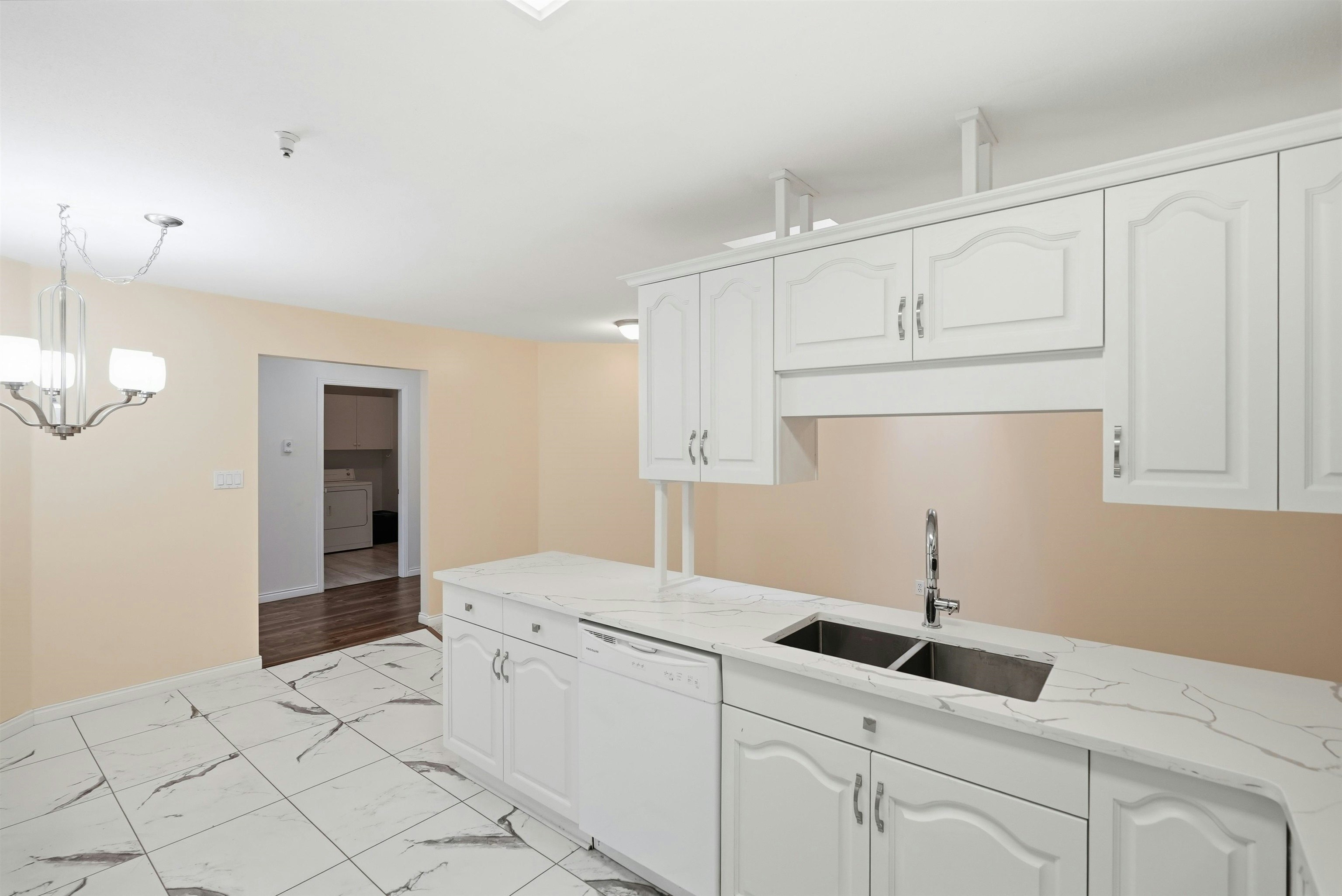 411-2626 Countess Street, Abbotsford, BC, V2T 2V7 - 14