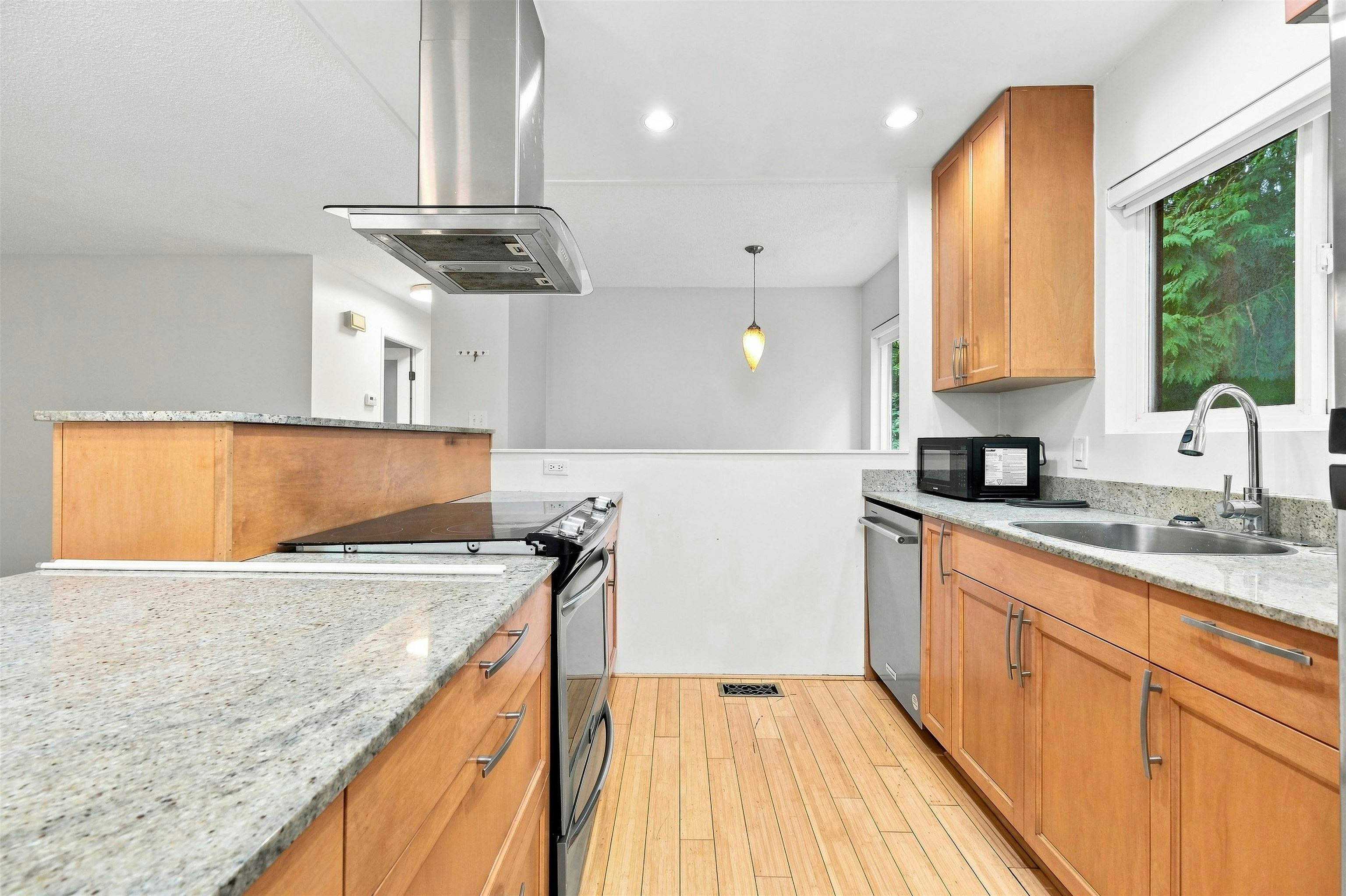 3381 William Avenue, North Vancouver, BC, V7K 1Z7 - 14