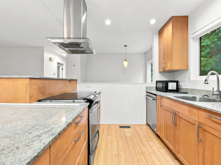 3381 William Avenue, North Vancouver, BC, V7K 1Z7 - 14