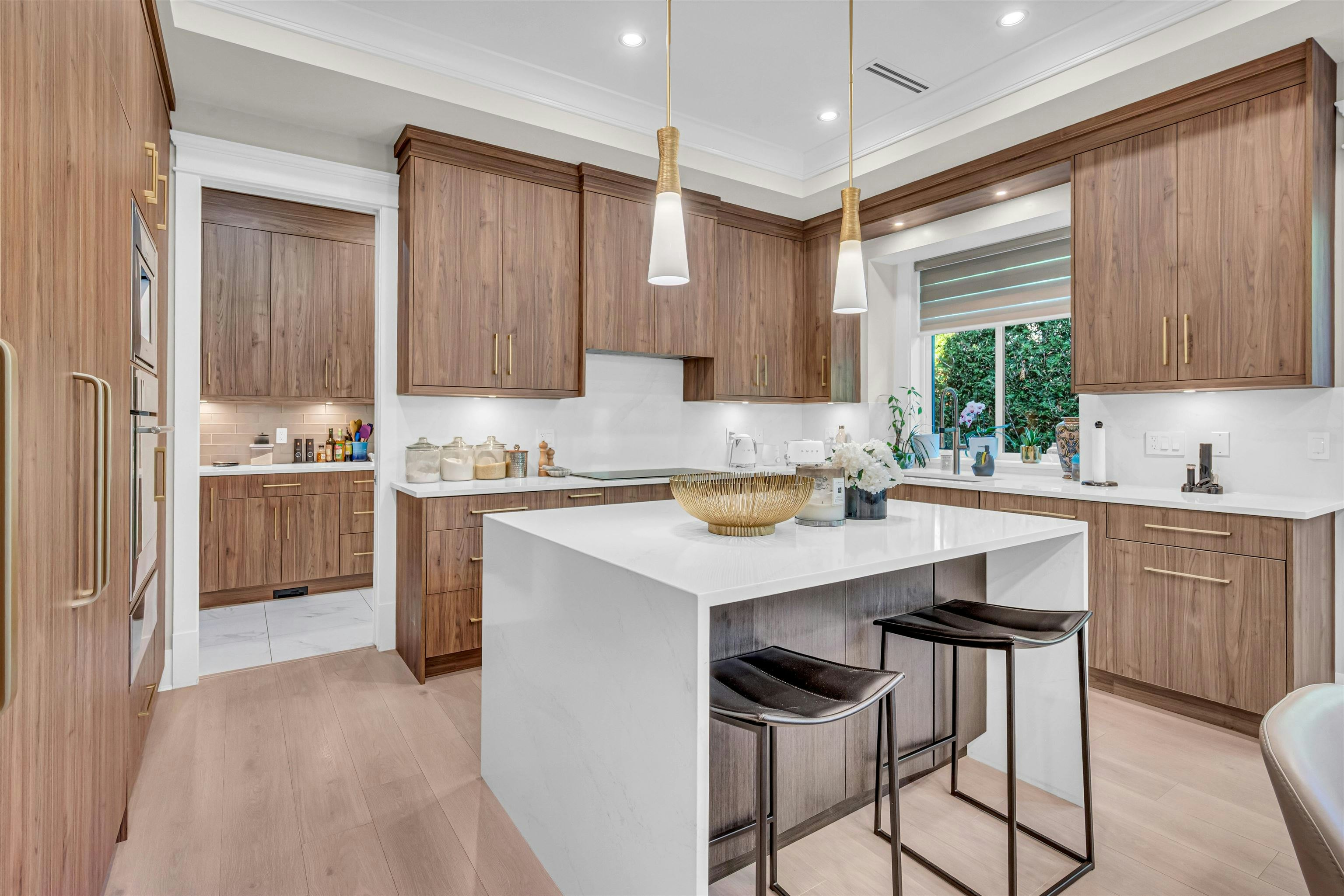 7128 Bridge Street - 5