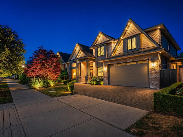 7128 Bridge Street, Richmond, BC, V6Y 2S7