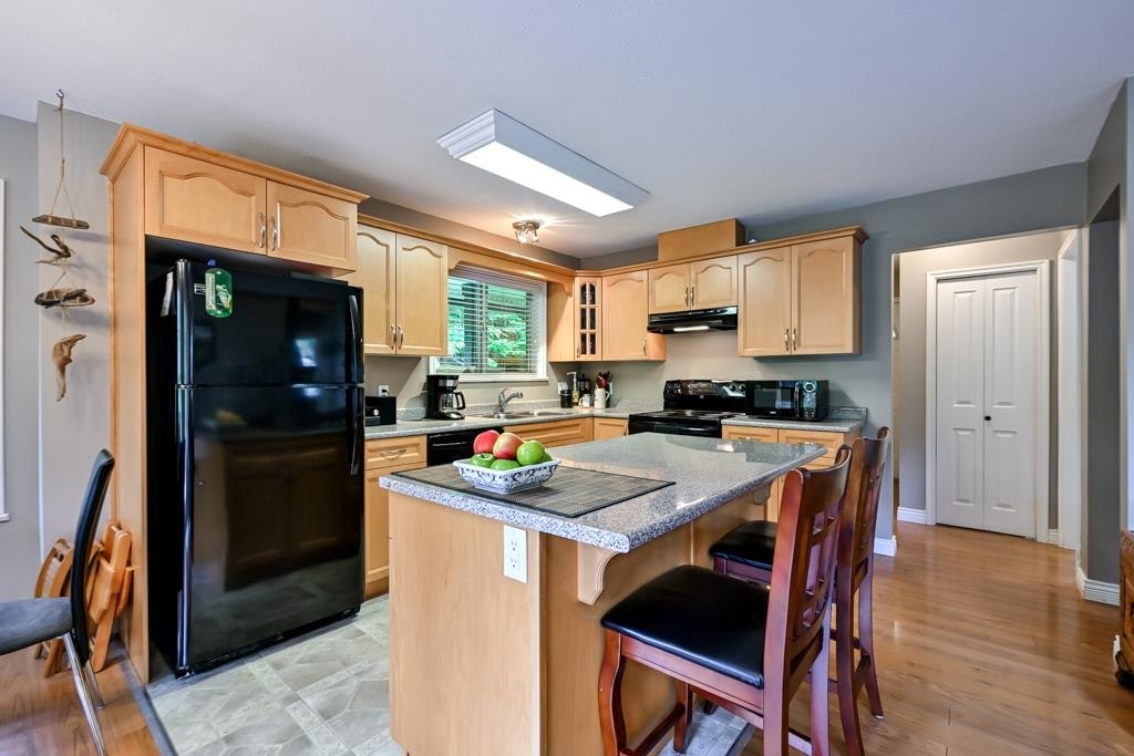 14883 Parkwood Street, Hope, BC, V0X 1L5 - 4