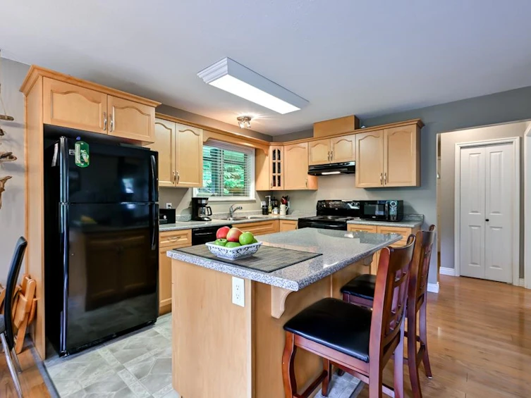 14883 Parkwood Street, Hope, BC, V0X 1L5 - 4
