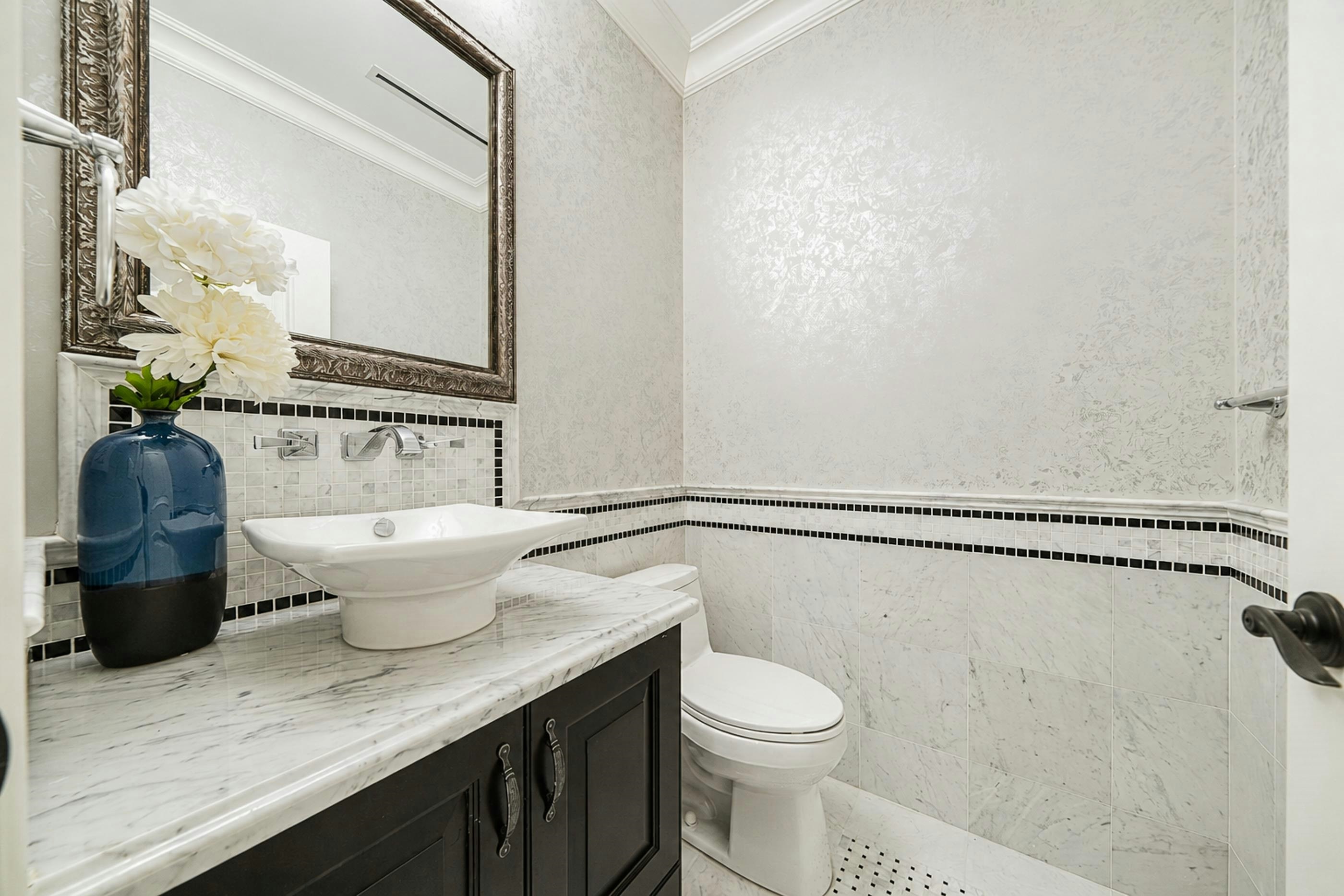 1657 W 58th Avenue, Vancouver, BC, V6P 1W8 - 28