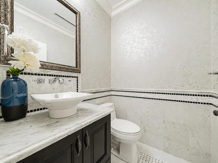 1657 W 58th Avenue, Vancouver, BC, V6P 1W8 - 28