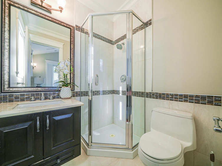 1657 W 58th Avenue, Vancouver, BC, V6P 1W8 - 19