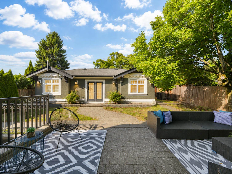 1657 W 58th Avenue, Vancouver, BC, V6P 1W8 - 34