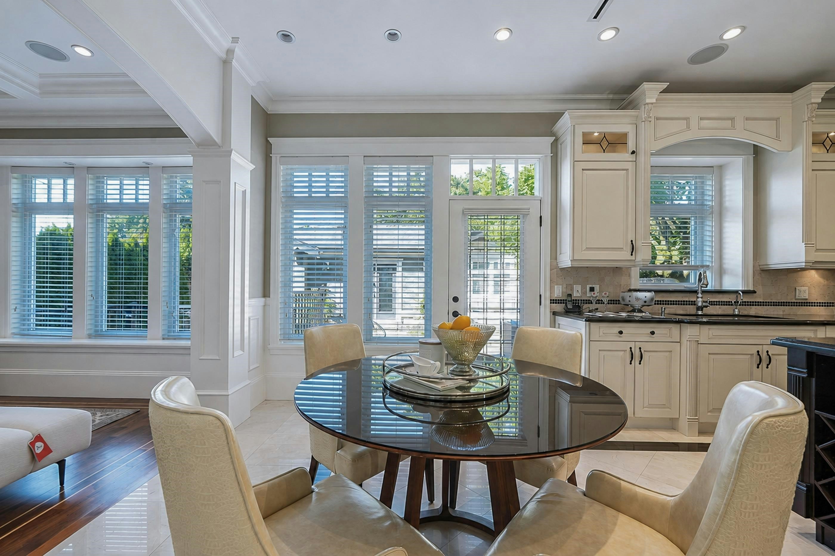 1657 W 58th Avenue, Vancouver, BC, V6P 1W8 - 10