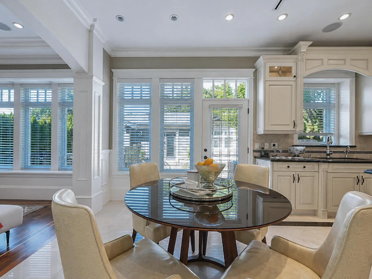 1657 W 58th Avenue, Vancouver, BC, V6P 1W8 - 10