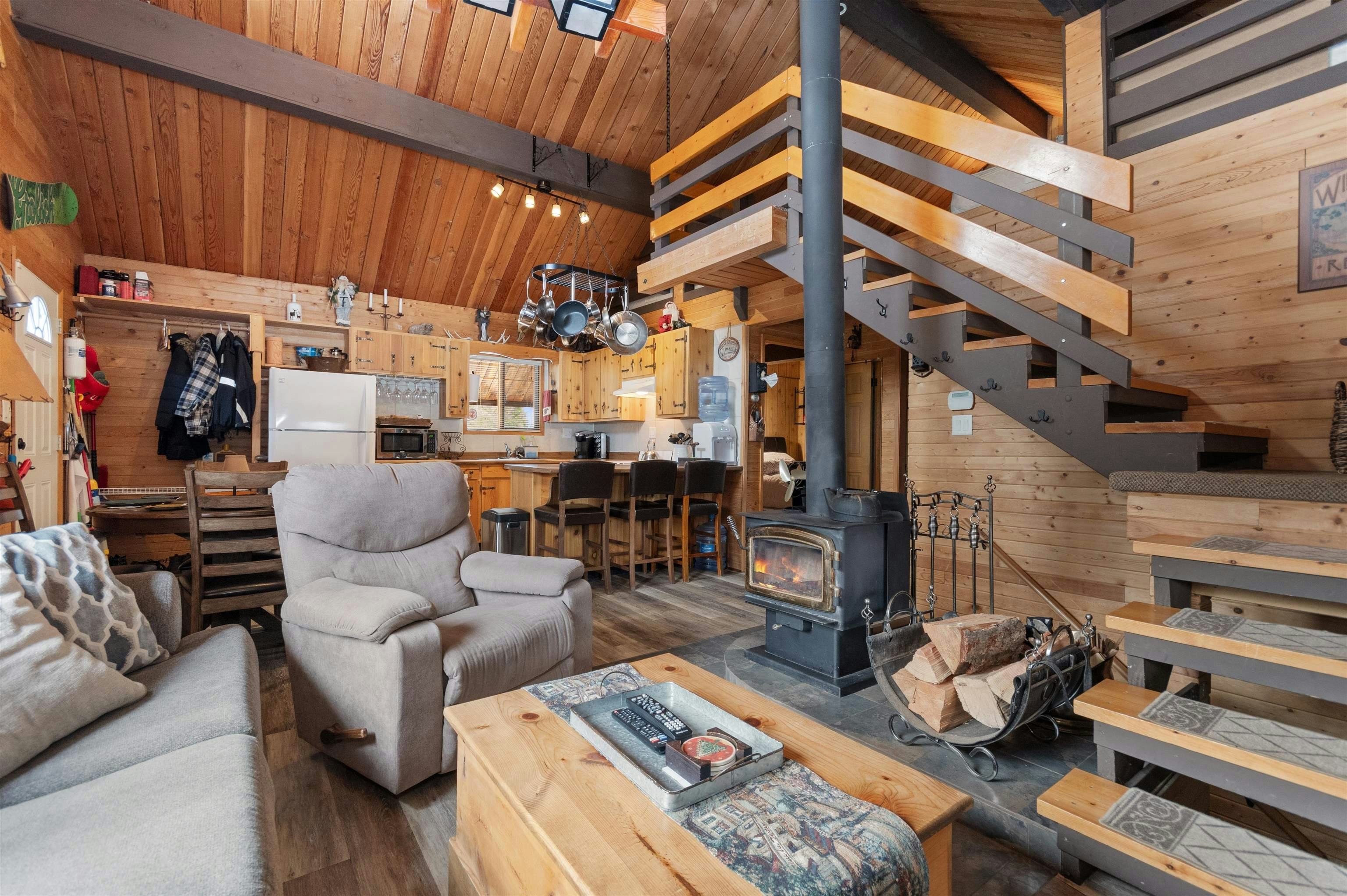 20805 Mt Downing Road, Mission, BC, V0M 1A1 - 20