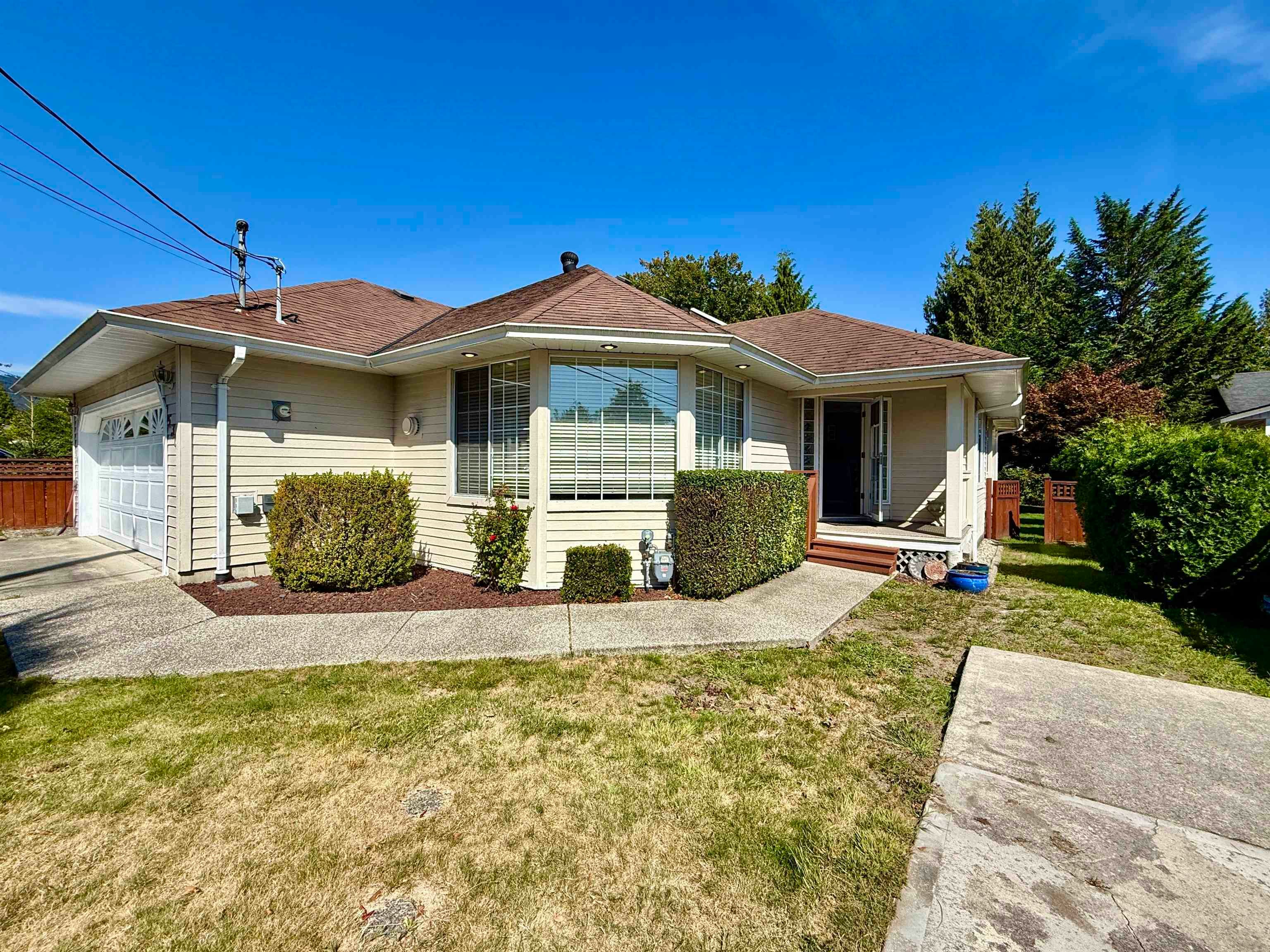 530 Shaw Road, Gibsons, BC, V0N 1V8