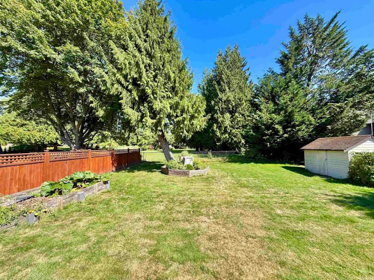 530 Shaw Road, Gibsons, BC, V0N 1V8 - 18
