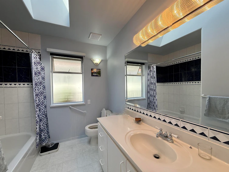 530 Shaw Road, Gibsons, BC, V0N 1V8 - 11