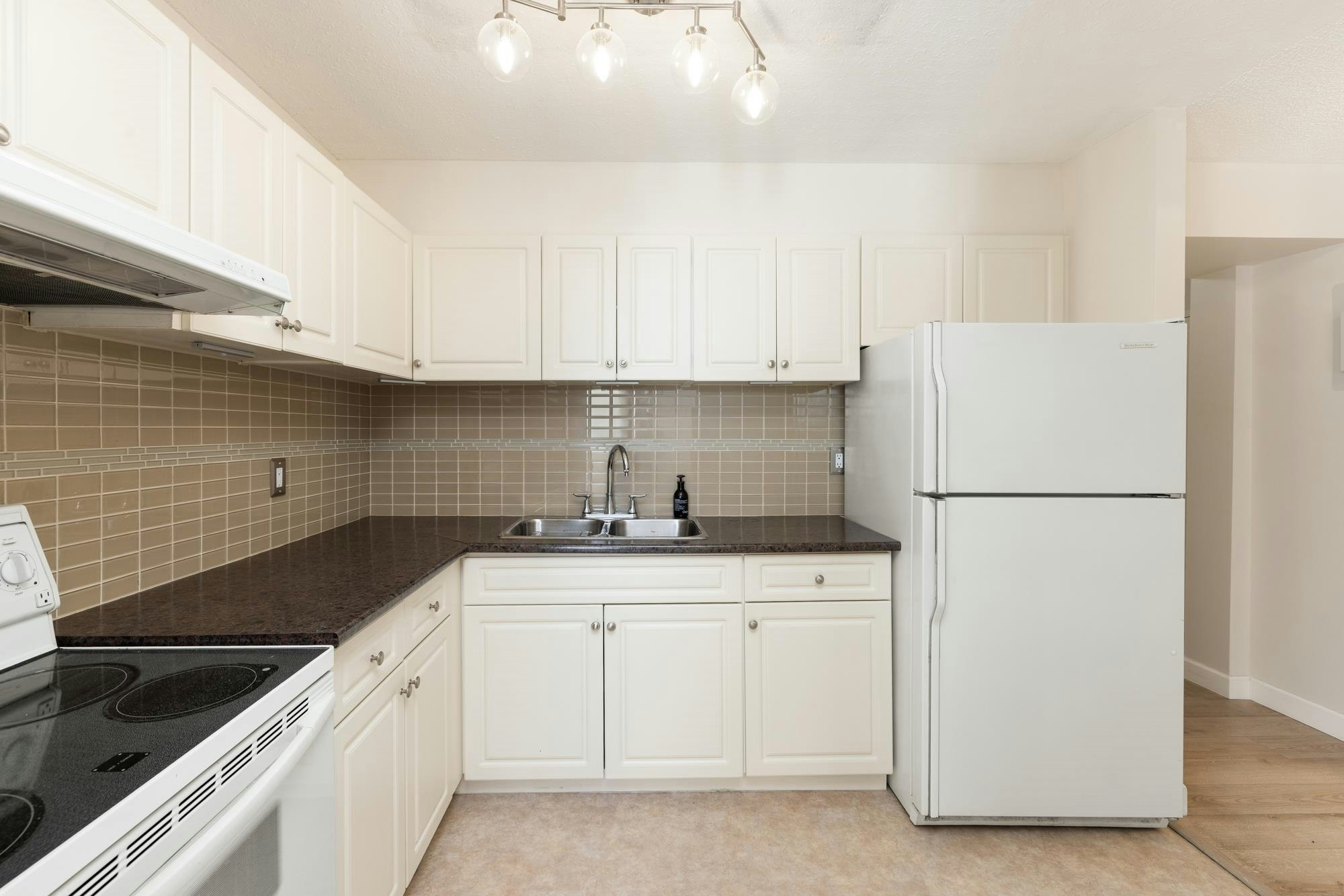 1906-3771 Bartlett Court, Burnaby, BC, V3J 7G8 - 19