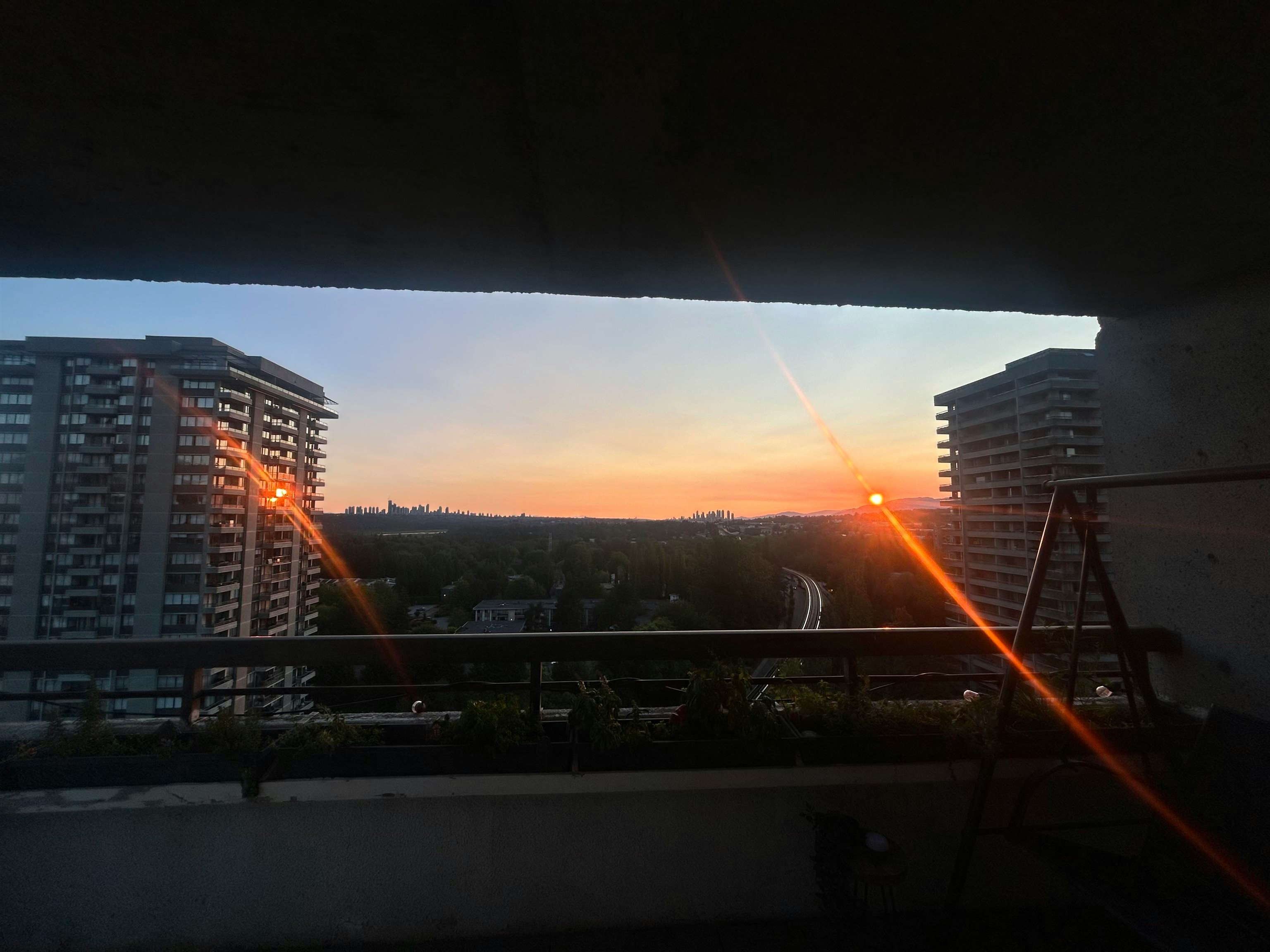 1906-3771 Bartlett Court, Burnaby, BC, V3J 7G8 - 14