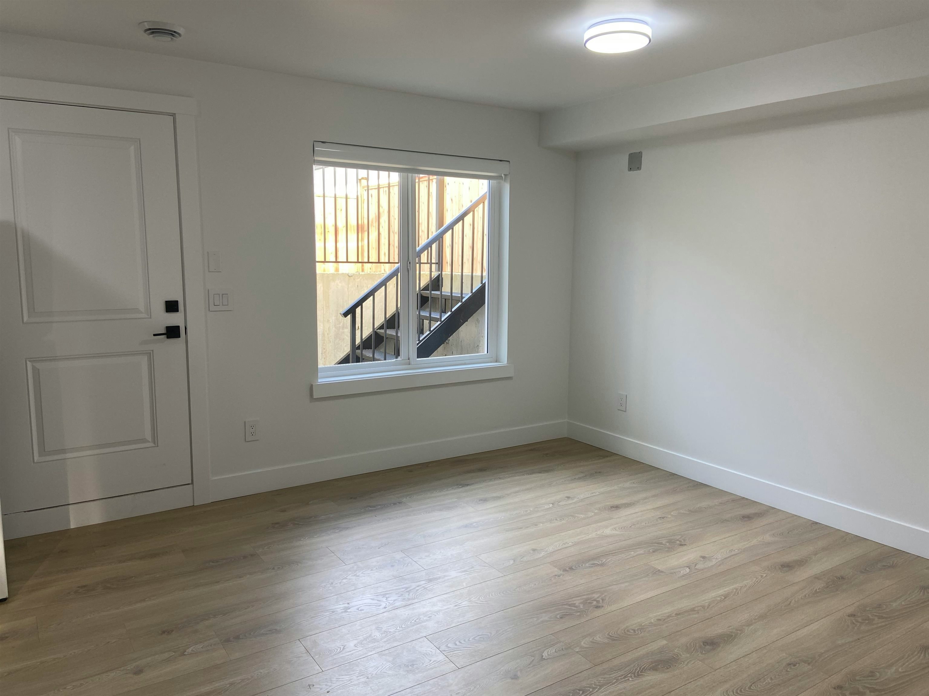 Basement Suite-16700 20a Avenue, Surrey, BC, V3Z 1H1 - 11