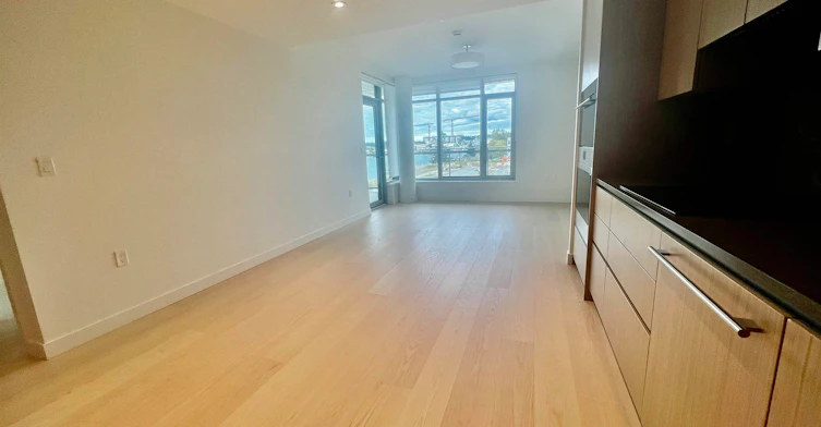 4F-785 Harbour Way, North Vancouver, BC, V7P 0G3 - 10