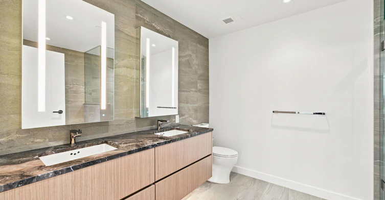 4F-785 Harbour Way, North Vancouver, BC, V7P 0G3 - 6