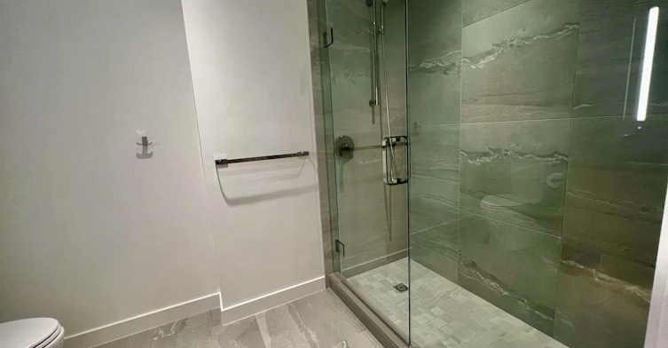 4F-785 Harbour Way, North Vancouver, BC, V7P 0G3 - 27