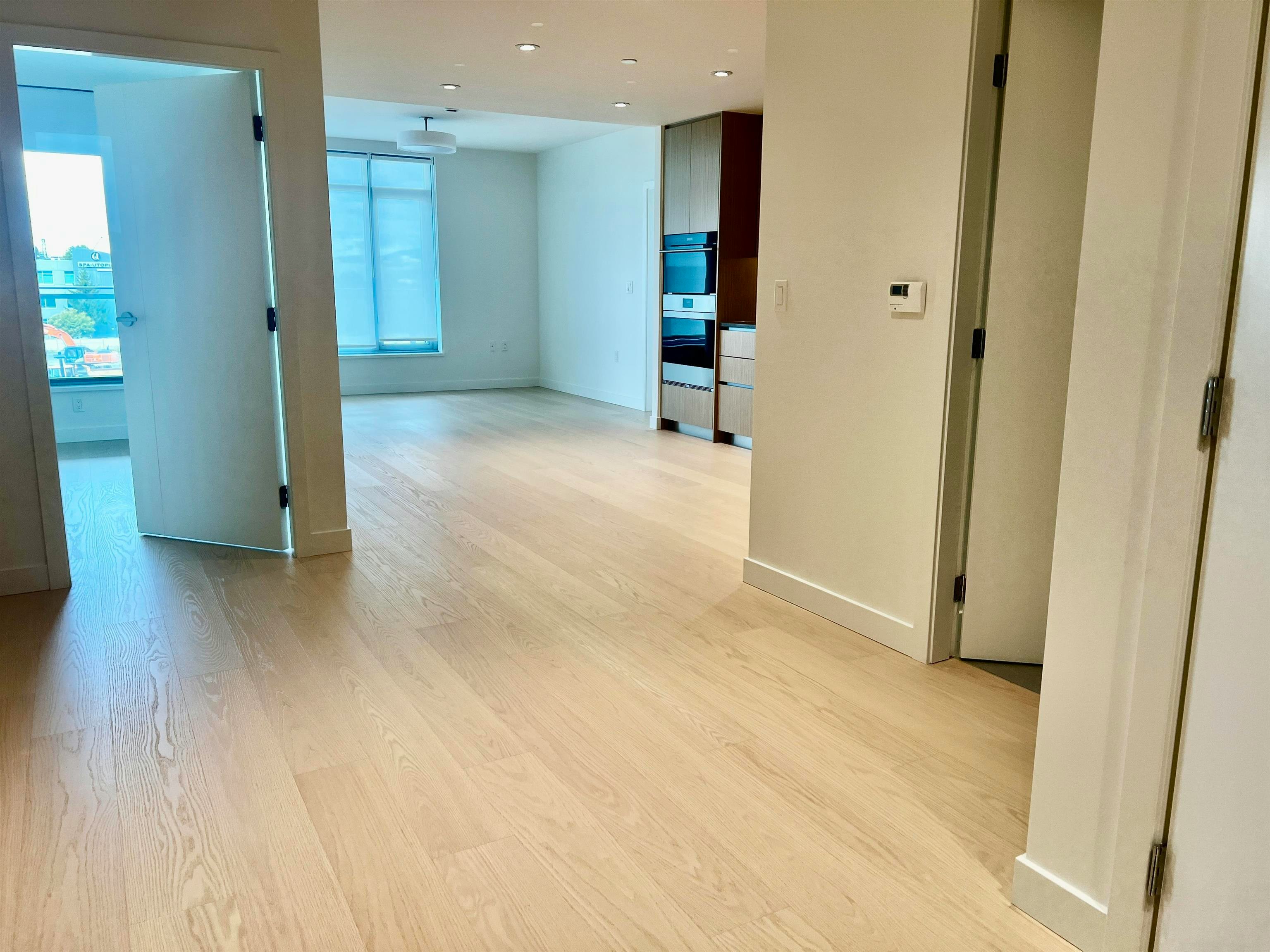 4F-785 Harbour Way, North Vancouver, BC, V7P 0G3 - 13