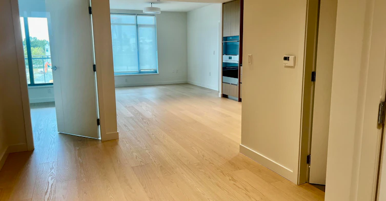 4F-785 Harbour Way, North Vancouver, BC, V7P 0G3 - 30
